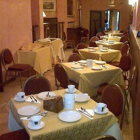 Flaminius Hotel 3*