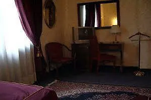 Flaminius Hotel 3*